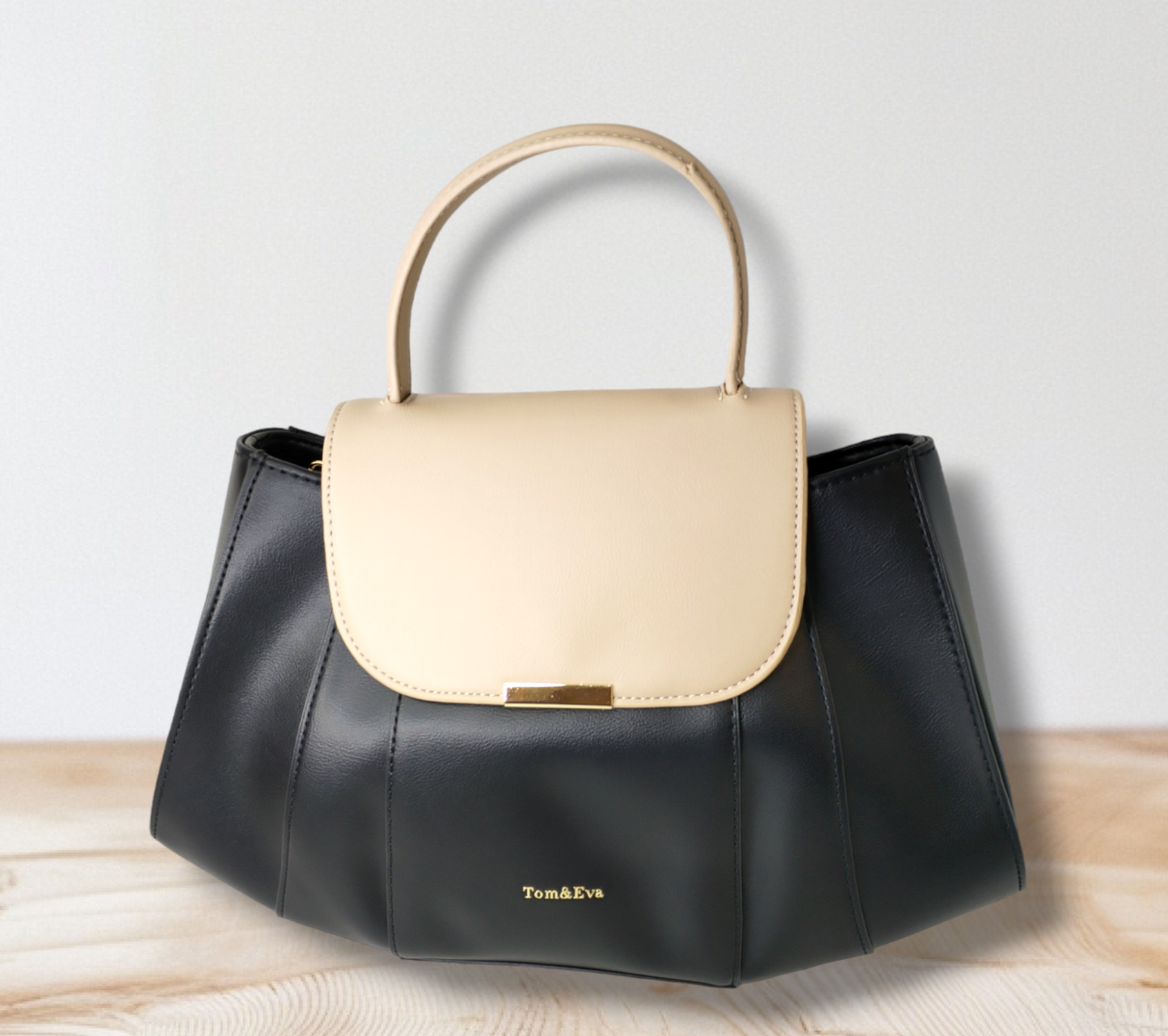 Eventail handbag Black