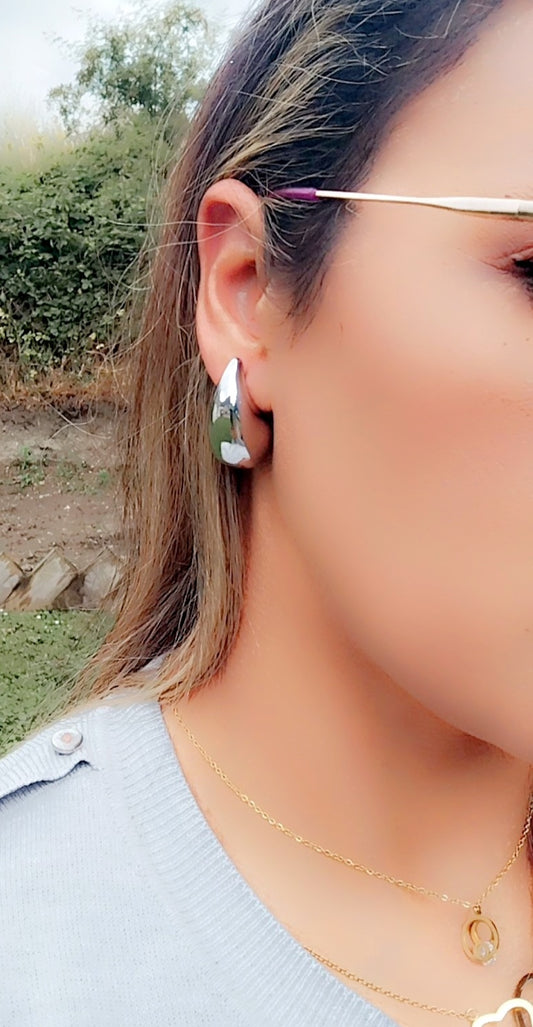 Water drop earrings